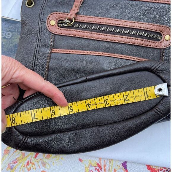 The Sak espresso brown leather crossbody. - Picture 6 of 9